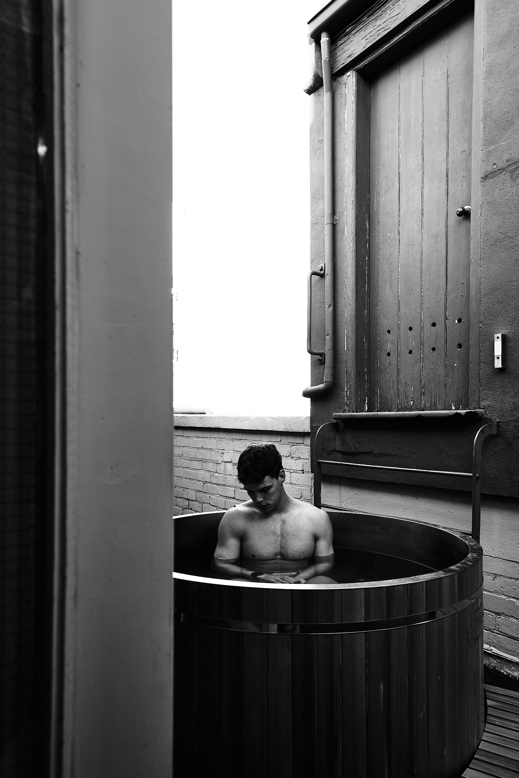 Why Cold Immersion Beats Cryotherapy — A Deep Dive