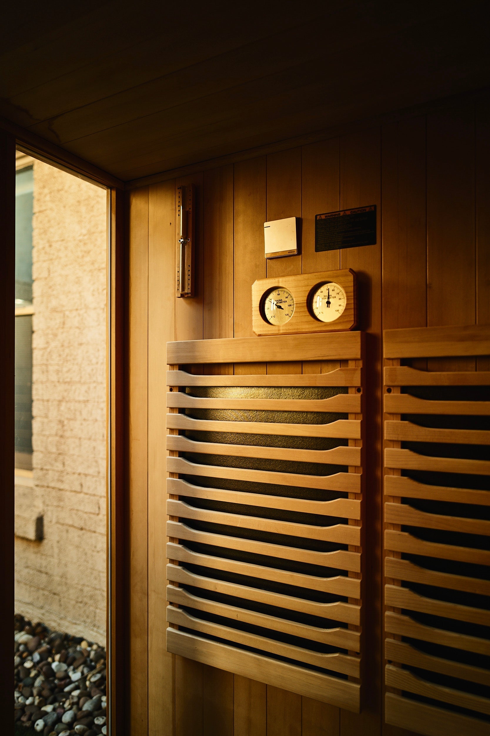 Not All Saunas Are Built Alike: The High Cost of Low-Quality Materials vs. Premium Wood Craftsmanship
